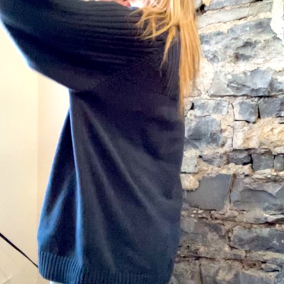Oversized Columbia Knit Sweater size L - Picture 2 of 3